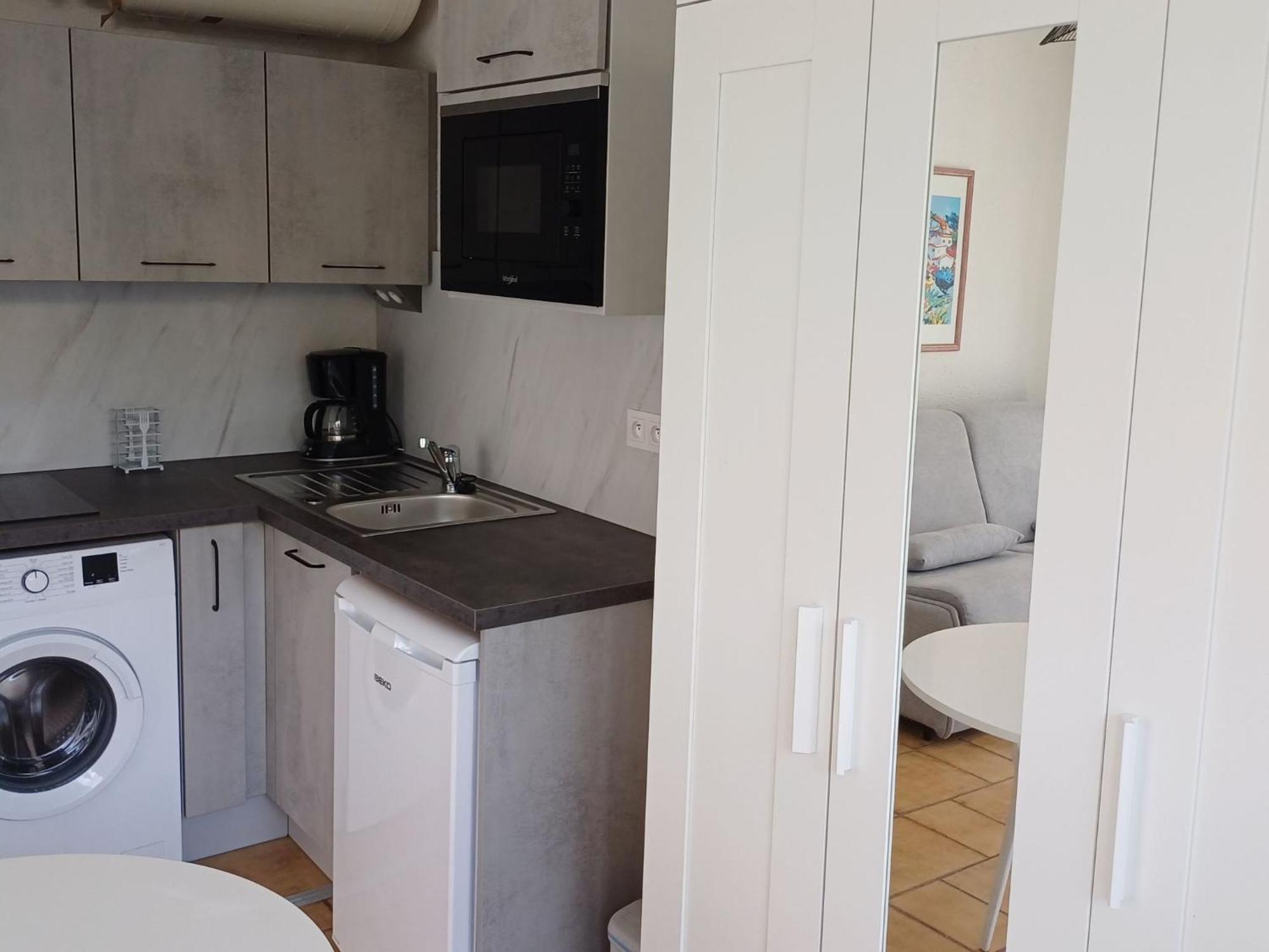 Studio Antares-1 By Interhome Cavalaire-sur-Mer Exteriör bild